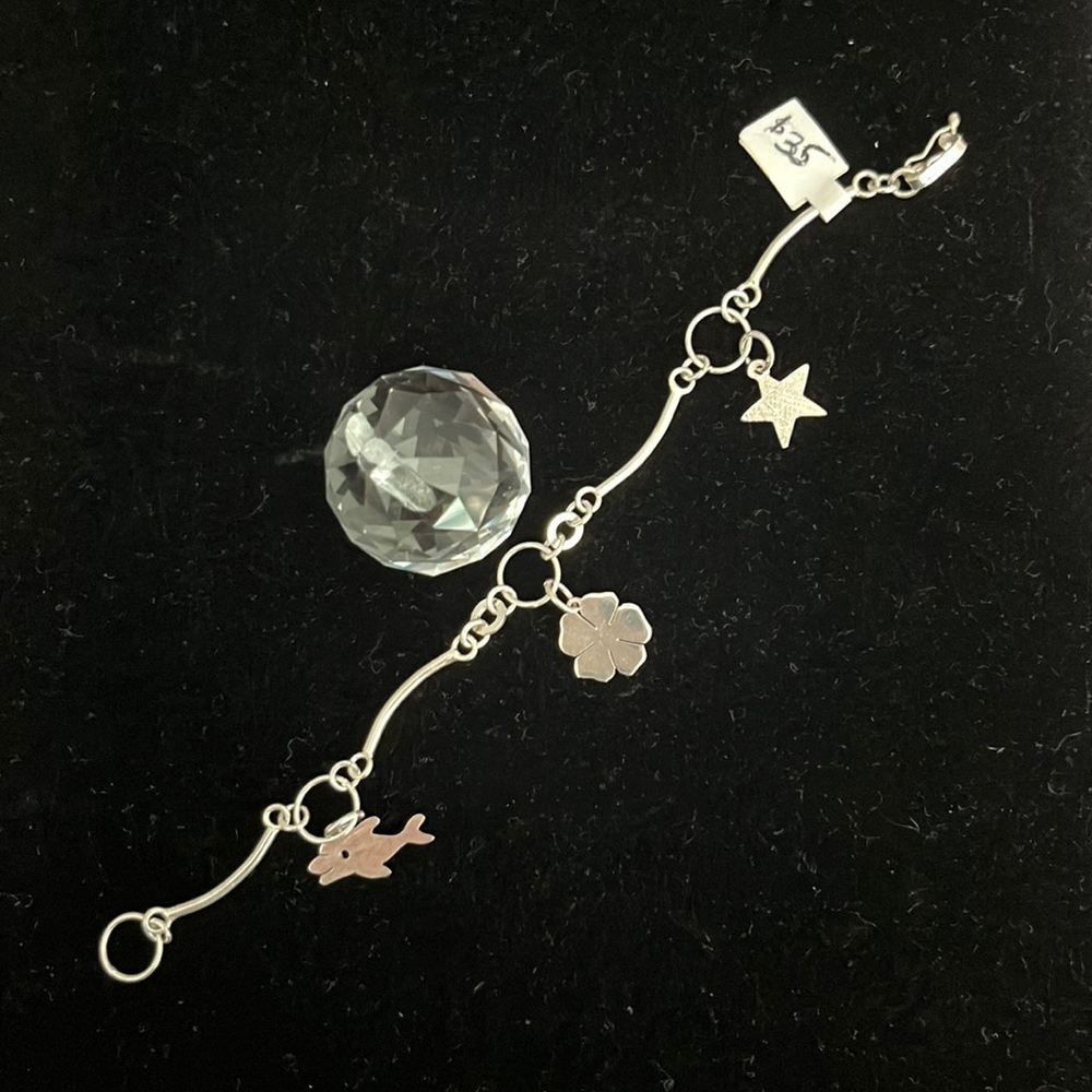 Cute 950 Sterling Silver Charm Bracelet with Dolphin, Four Leaf Clover & Star.